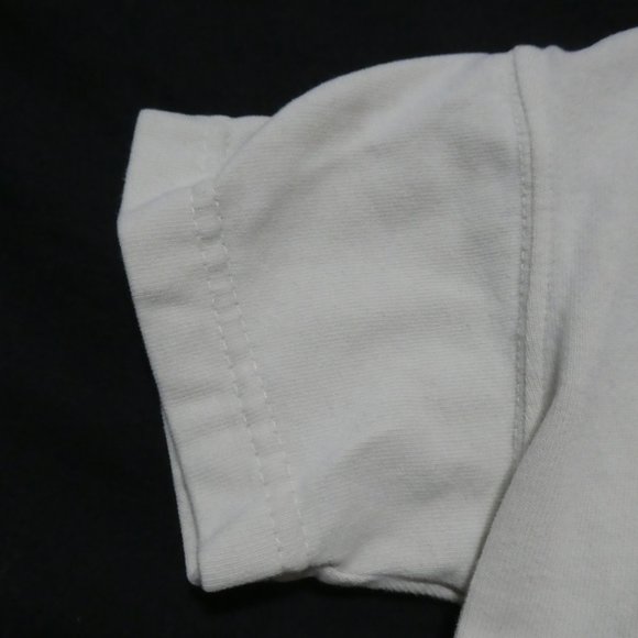 GUESS | 4T | 100% Cotton | Graphic Tee / T-Shirt - Picture 3 of 13